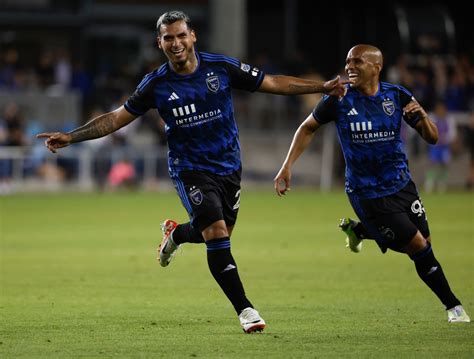 Photos: Cristian Espinoza propels Earthquakes to 2-0 victory over Sounders